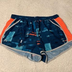 Under Armour XL Athletic Shorts